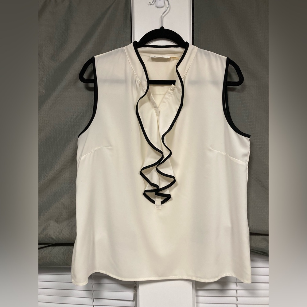 Calvin Klein Cream Sleeveless Ruffle Blouse with Black Trim - Picture 8 of 9